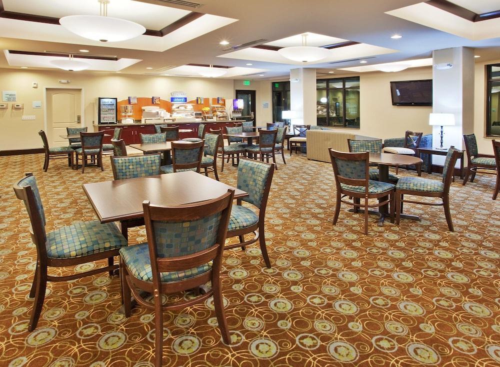 Holiday Inn Express & Suites Merced - Yosemite Natl Pk Area By Ihg Экстерьер фото