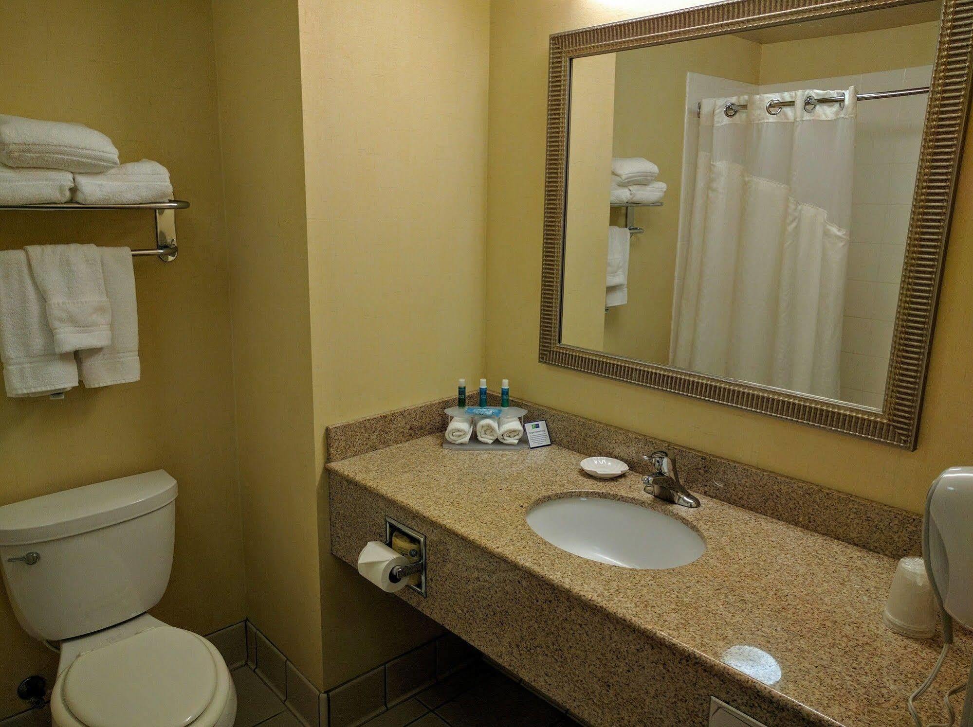 Holiday Inn Express & Suites Merced - Yosemite Natl Pk Area By Ihg Экстерьер фото